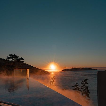 Hotel Sang Sang & Private Sang Sang Pool Villa Geoje Exterior foto