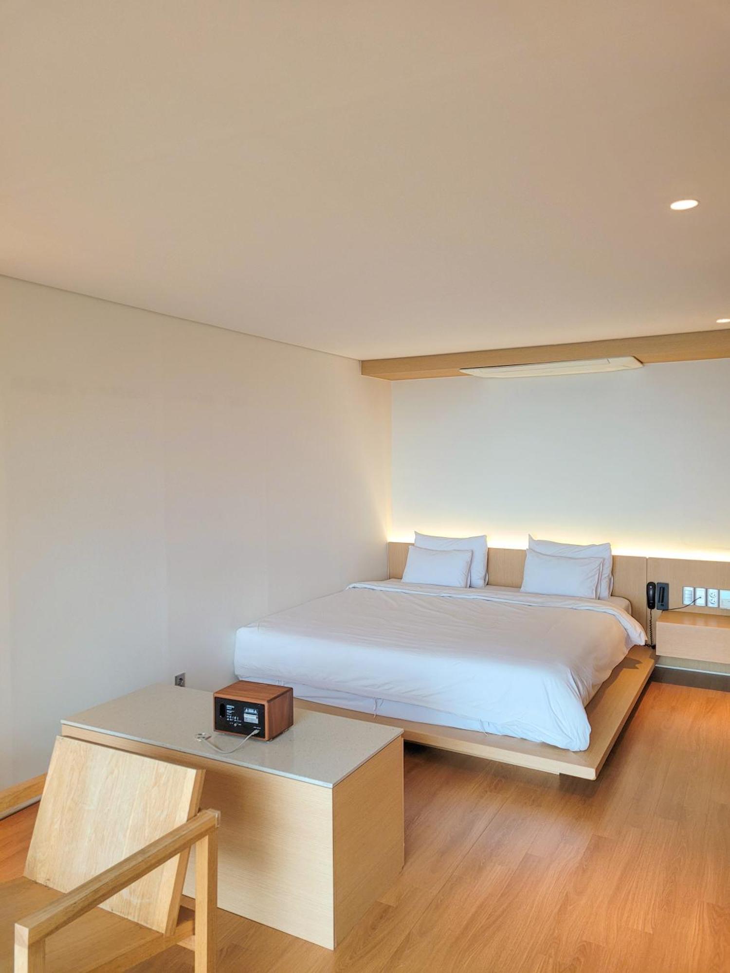 Hotel Sang Sang & Private Sang Sang Pool Villa Geoje Exterior foto