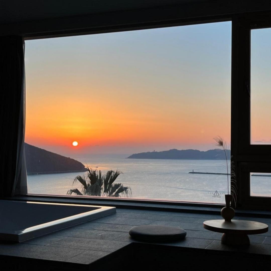 Hotel Sang Sang & Private Sang Sang Pool Villa Geoje Exterior foto