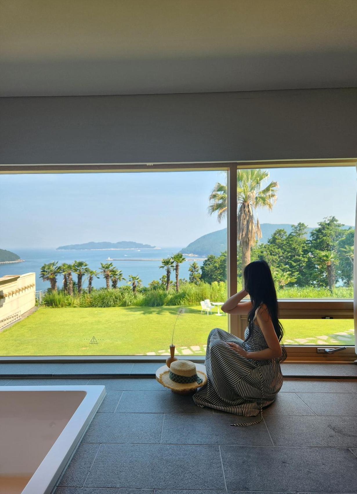 Hotel Sang Sang & Private Sang Sang Pool Villa Geoje Exterior foto